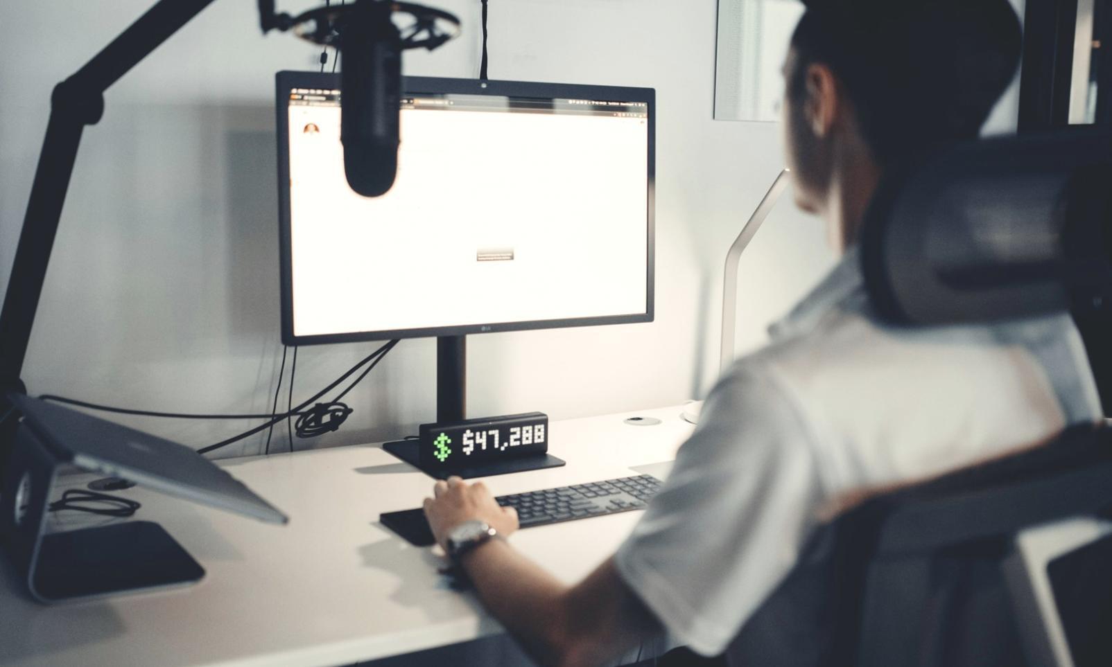 Professionisti in meeting strategico